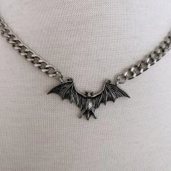Peachiie Shop NEW Silver Chain Bat Necklace