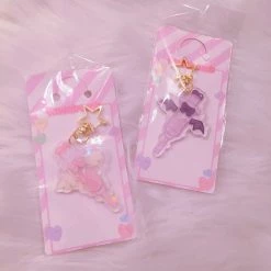 Peachiieshop Menhera Syringe Keychains - Angel & Demon Enamel Pins, Charms, Etc.