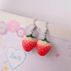 Aliexpress NEW Kawaii Realistic Strawberry Drop Earrings