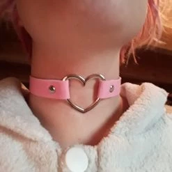Aliexpress NEW Pastel Goth Heart Choker