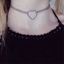 Peachiie Shop NEW Heart Chain Necklace